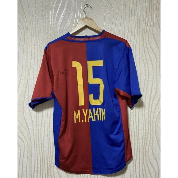 Signed Autographed Soccer Jersey FC Basel Home Jersey Size Medium - Picture 2 of 12